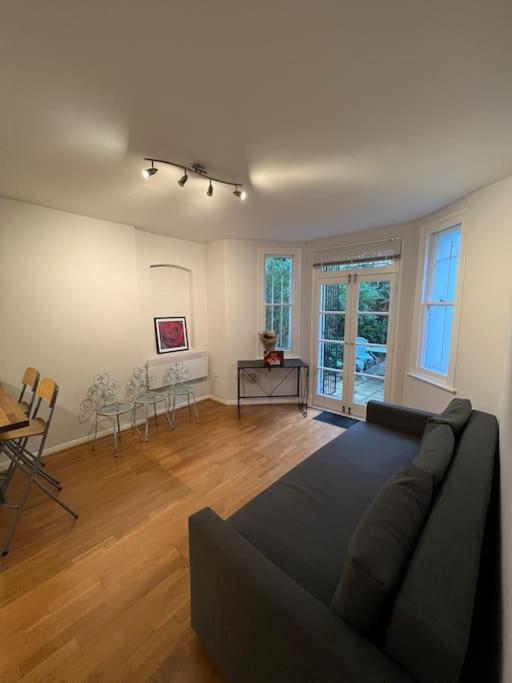 Lovely 1 Bedroom Apartment In West Kensington Londyn Zewnętrze zdjęcie